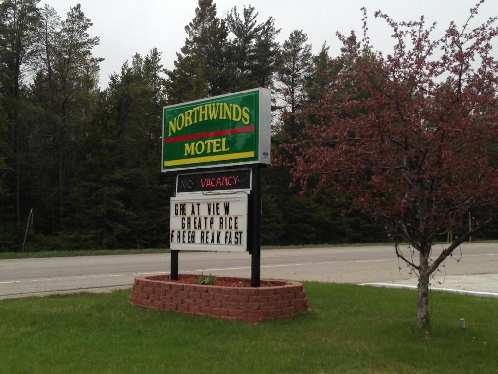 North Winds Motel *